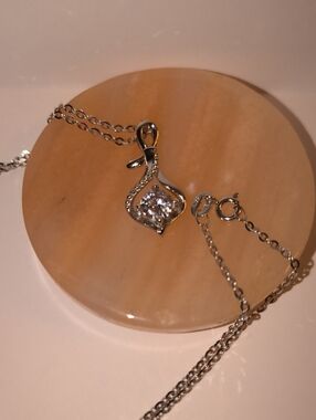 925S Ribbon Pendant Necklace with Sparkling Clear Stone - Women's Jewery